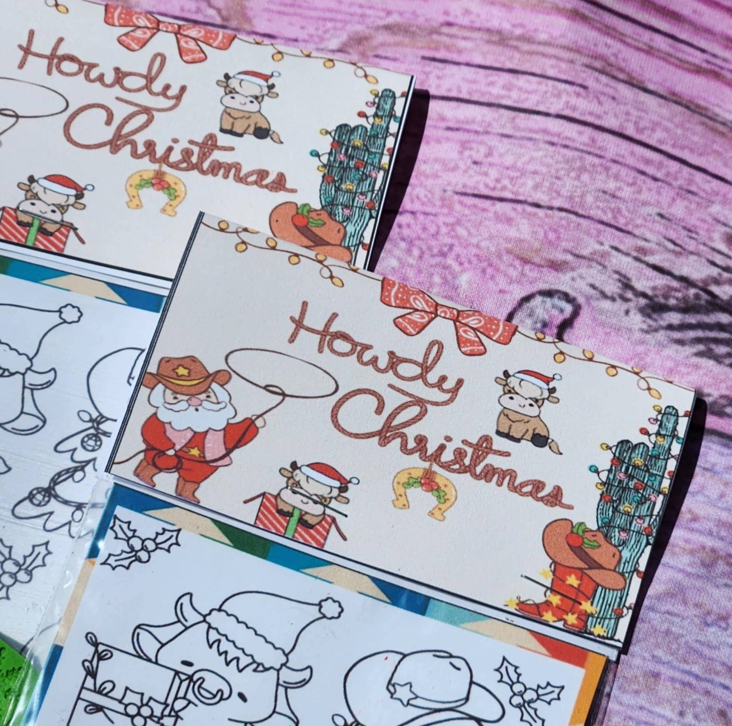 Farm - Country Christmas with Mitten Crayons β Holiday Coloring Kit | Christmas Party Favors | Stocking Stuffers | Holiday Activity Kits