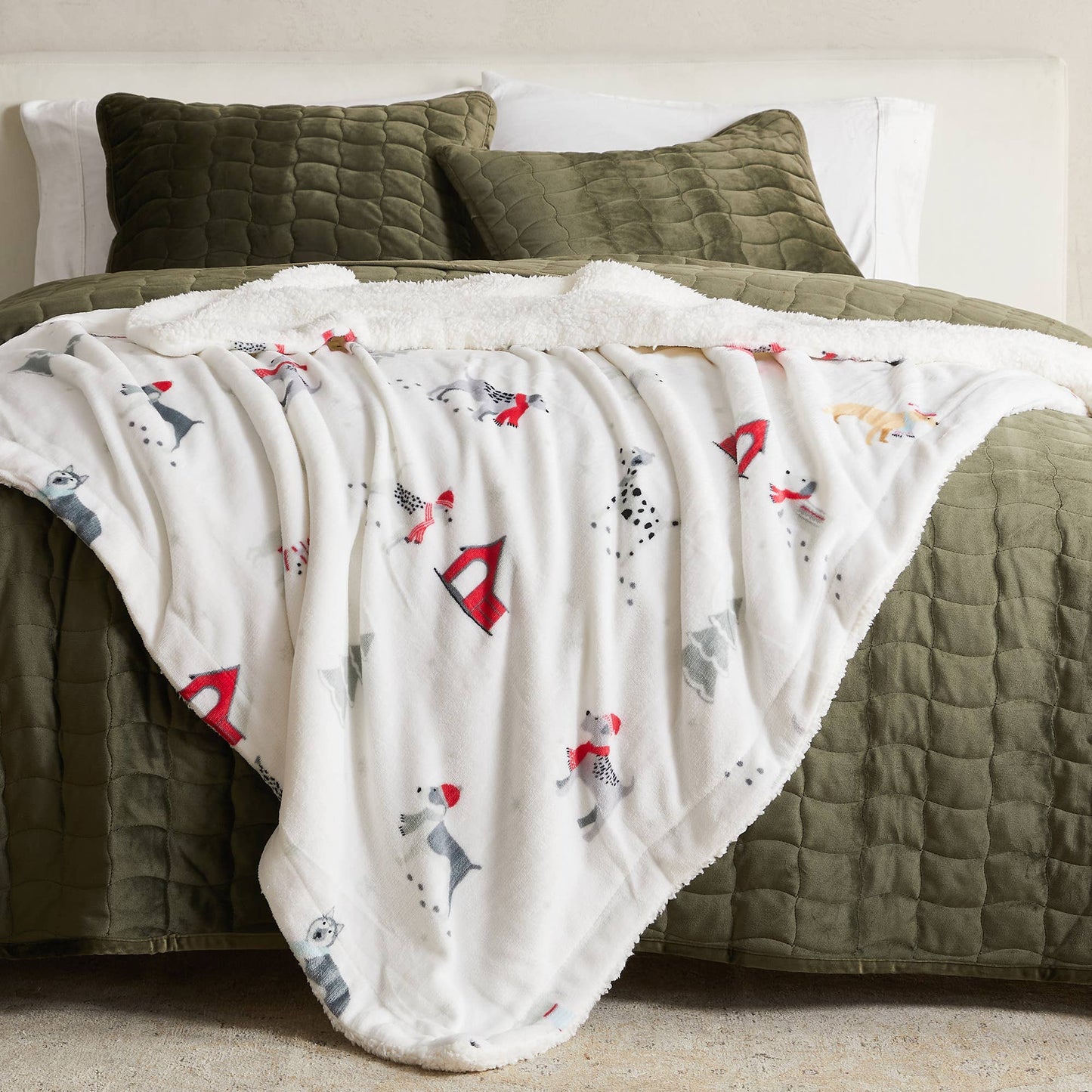 Sherpa Throw Blanket - Eve Collection