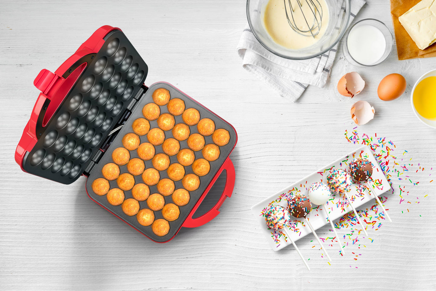 HOLSTEIN HOUSEWARES 35-COUNT CAKE POP MAKER RED