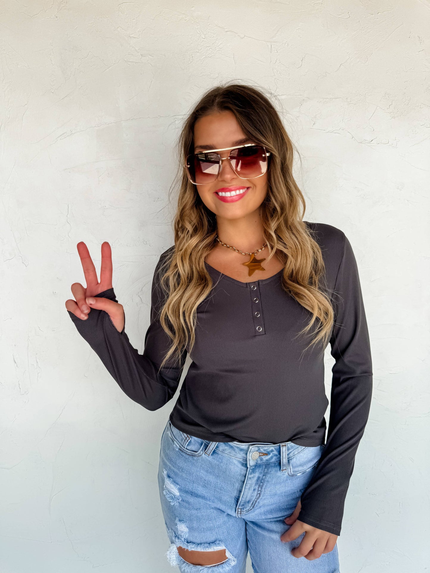 FALL BROOKLYN SNAP HENLEY TOP