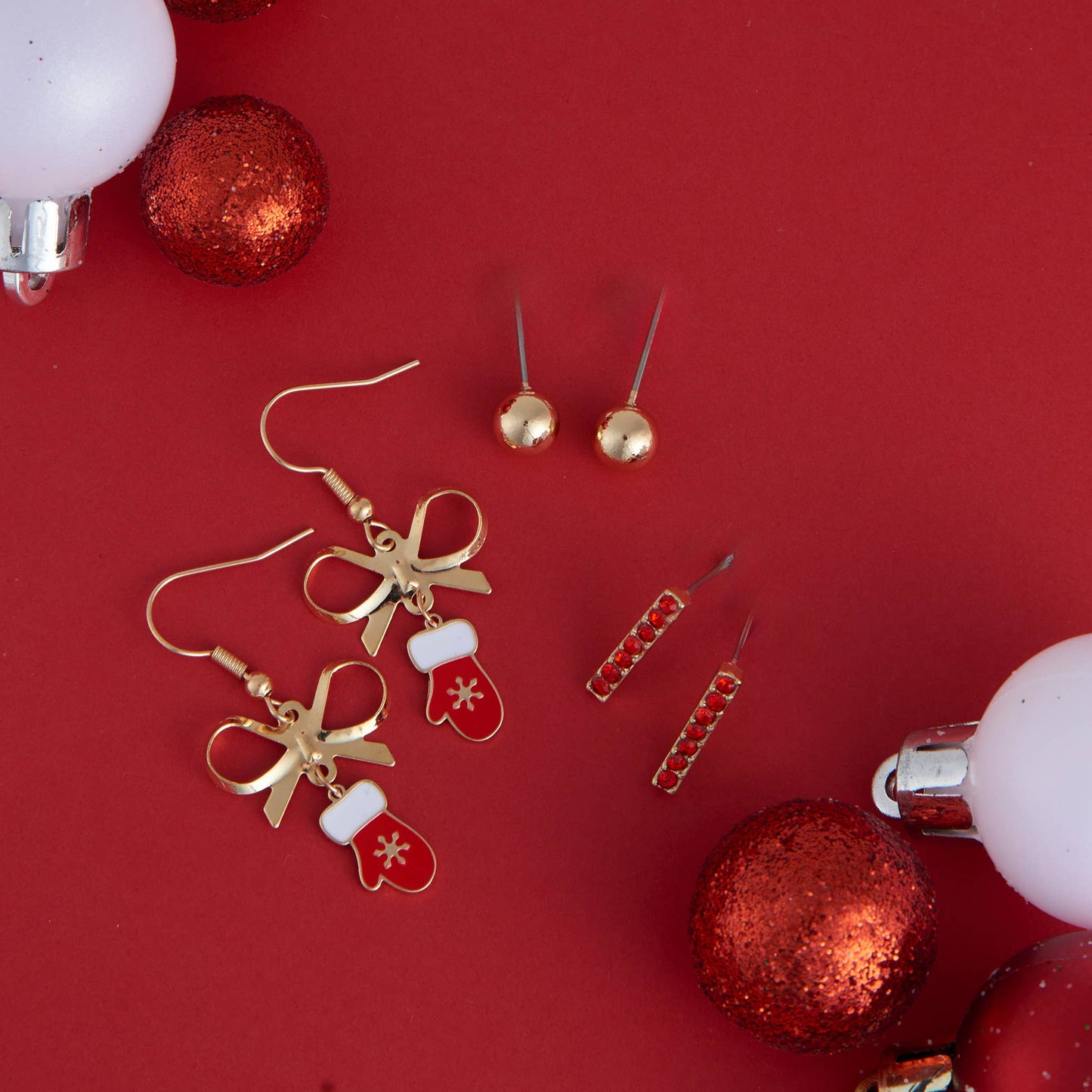 Holiday Gold Christmas Mittens Earring Trio