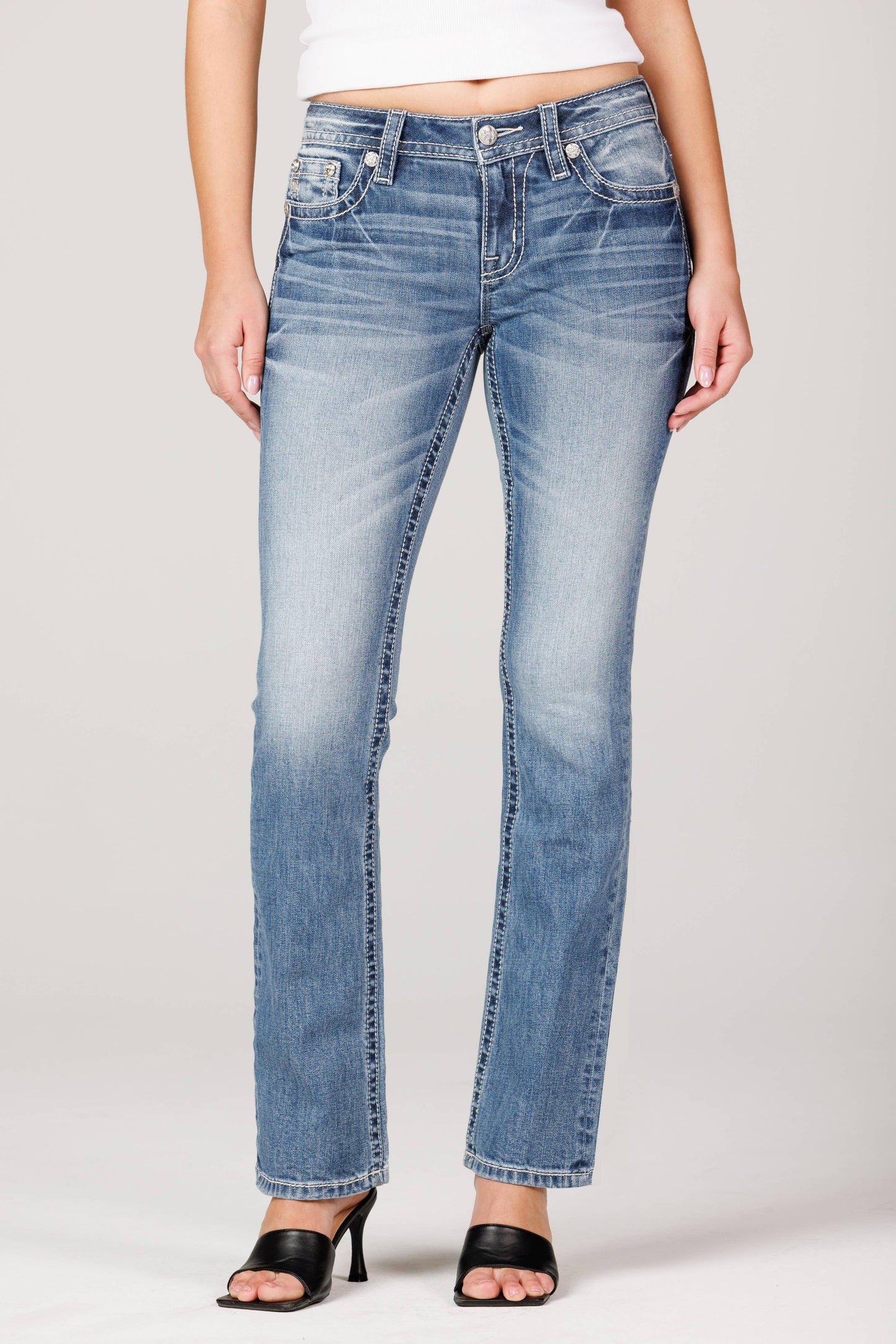 M9485TSS- 31" MID RISE STRAIGHT CUT JEANS