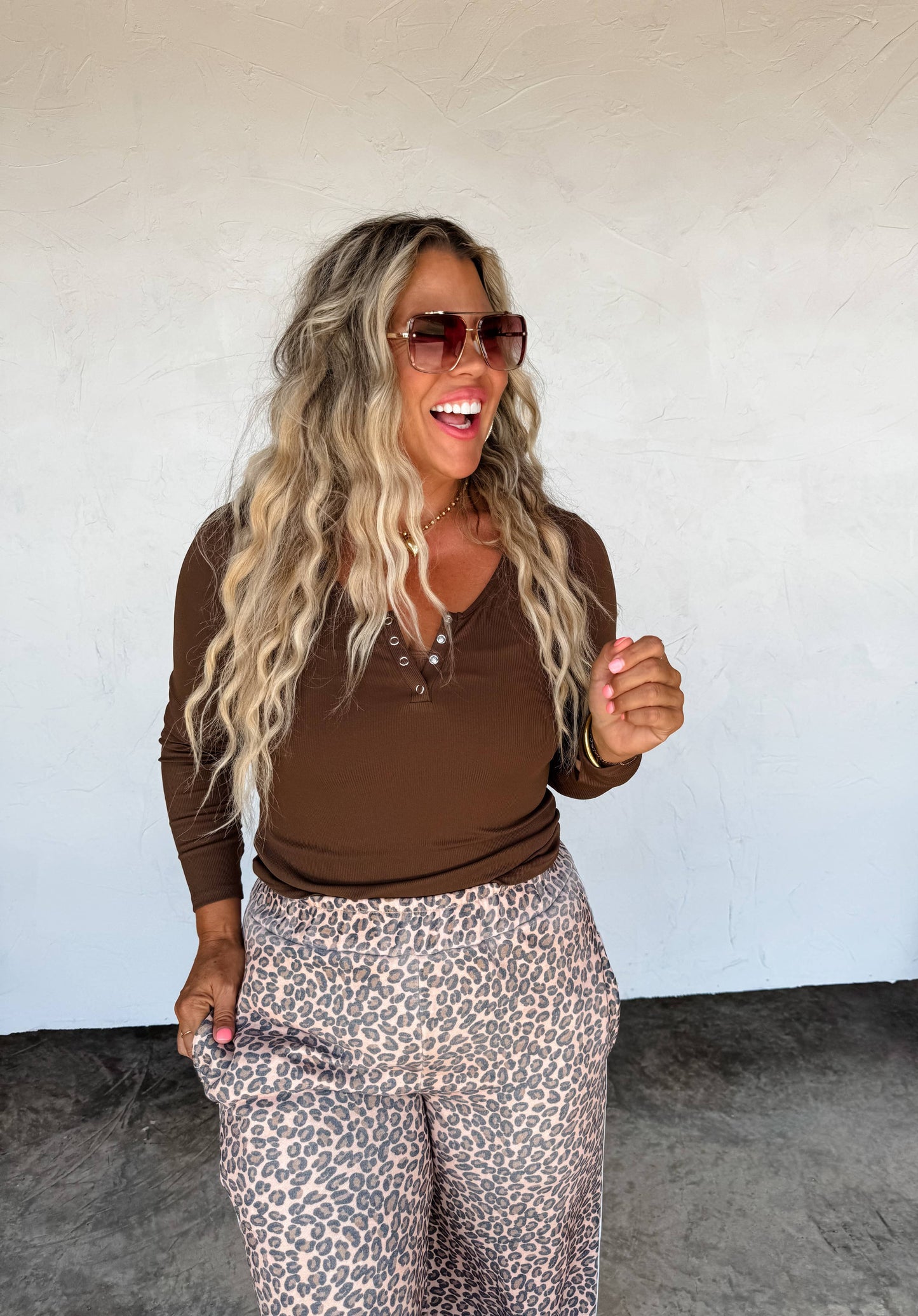 FALL BROOKLYN SNAP HENLEY TOP