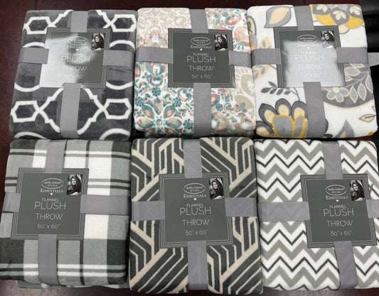 Kathy Ireland Floral Flannel Fleece Plush Throw Blanket