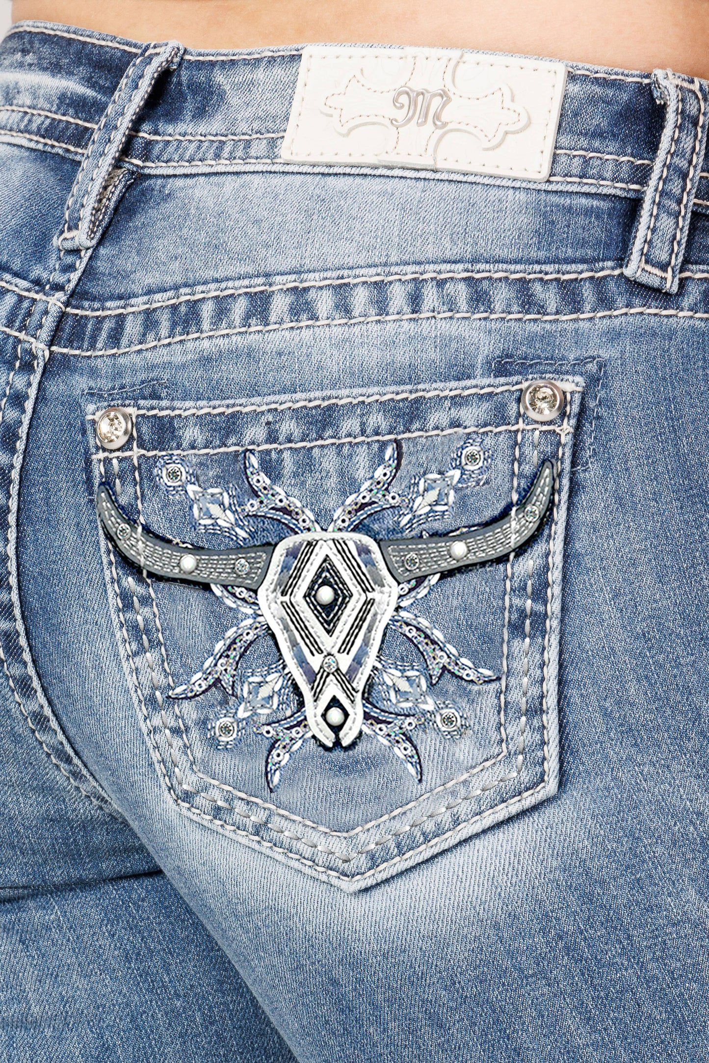 M9485TSS- 31" MID RISE STRAIGHT CUT JEANS