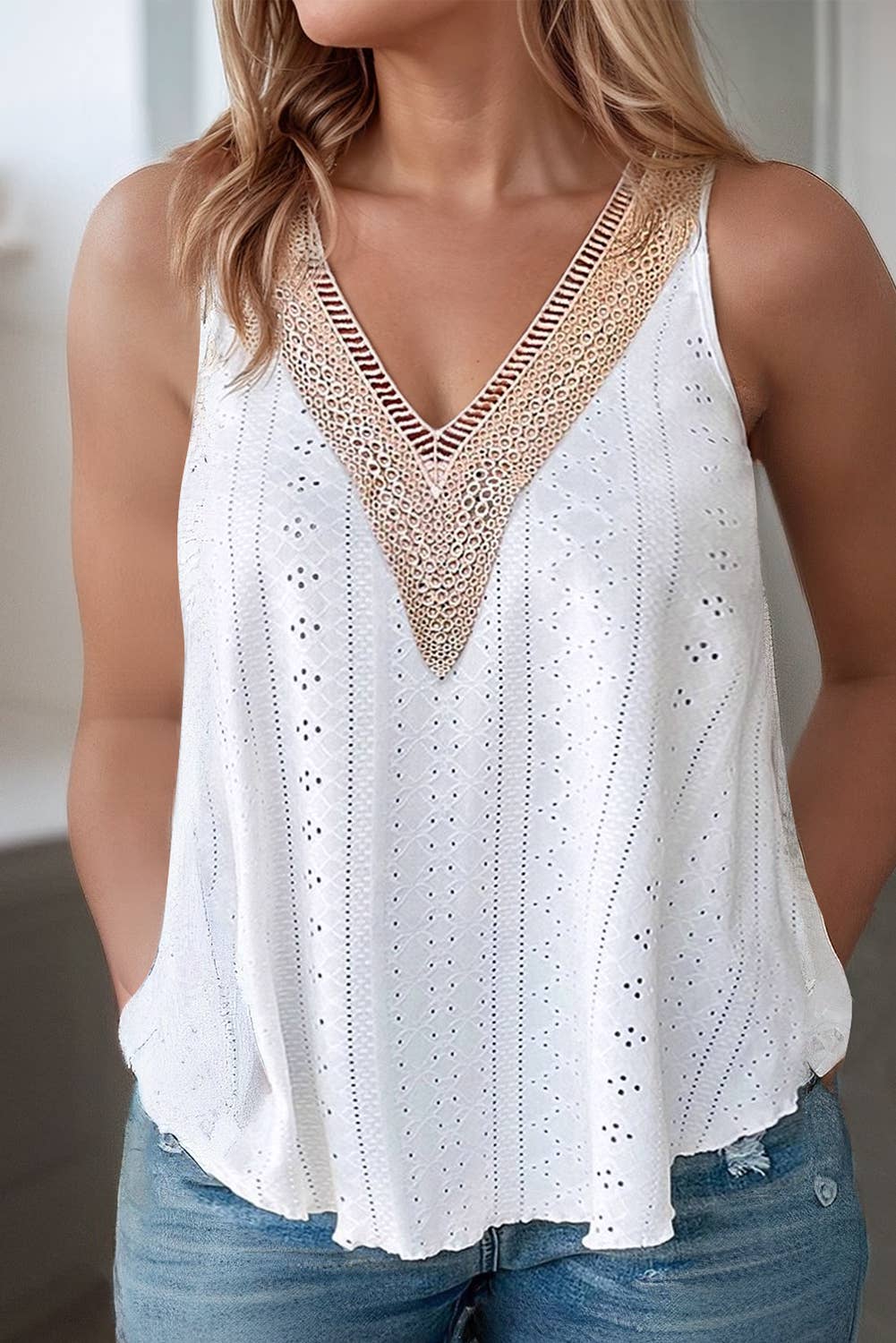 Plus Size Guipure V Neck Eyelet Lace Tank Top