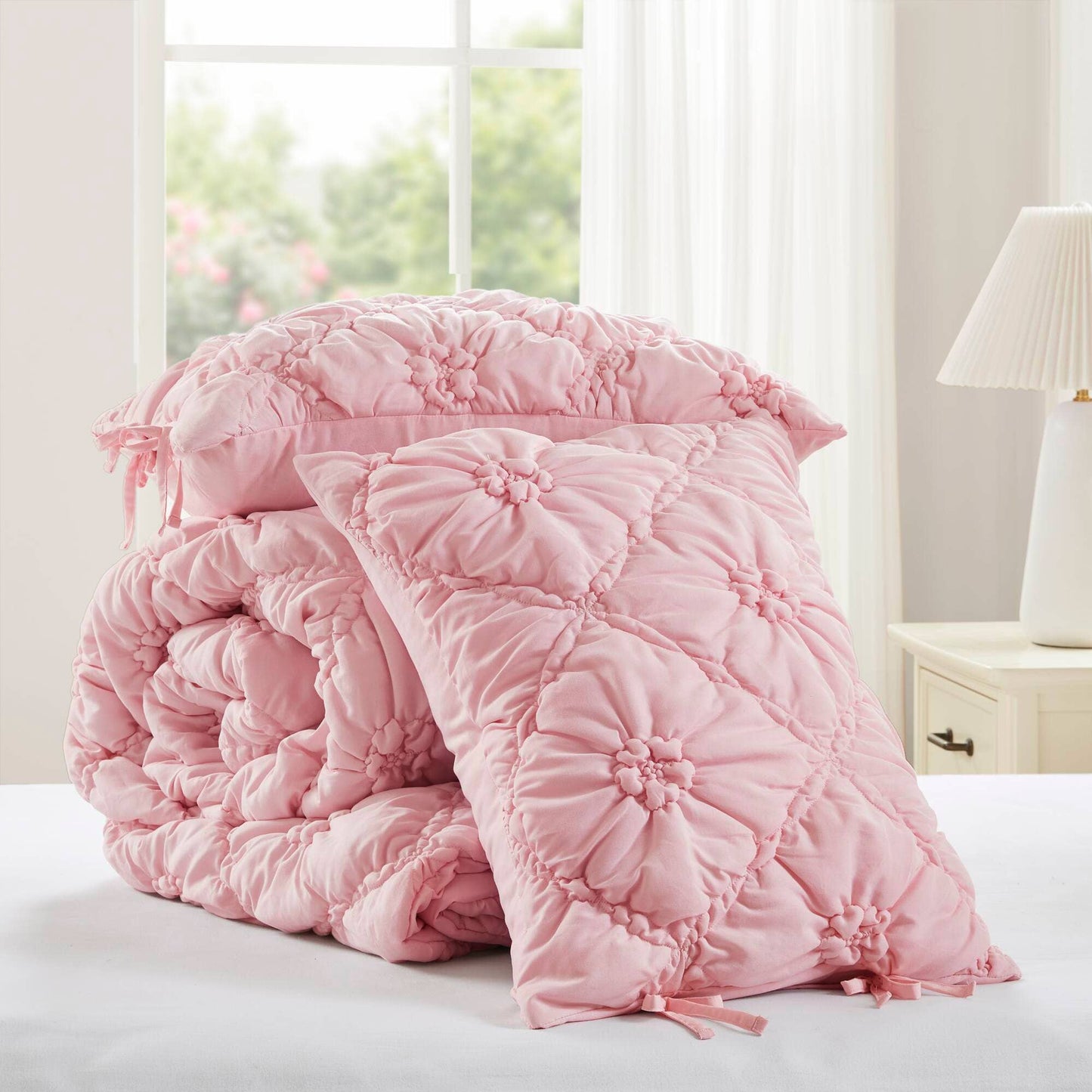 Bowtie Piece Lightweight Puffy Floral Comforter Set, Pink